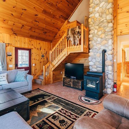 Ski Chalet W-Hot Tub, Only 3 Min To Sunday River Ski Lifts! Bethel Ngoại thất bức ảnh