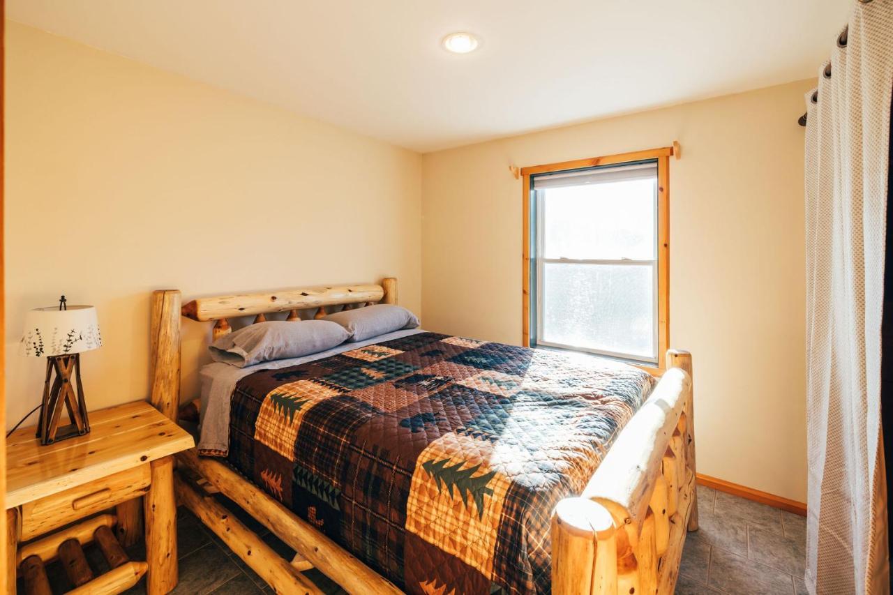 Ski Chalet W-Hot Tub, Only 3 Min To Sunday River Ski Lifts! Bethel Ngoại thất bức ảnh